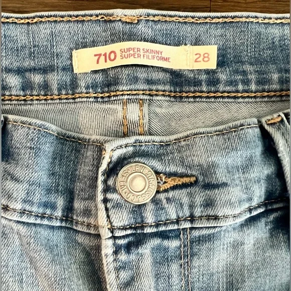 Levi’s Jeans - Picture 4 of 6